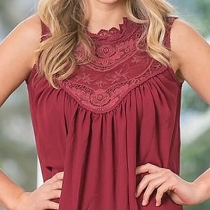 Beautiful laced detail sleeveless blouse
